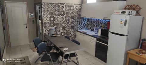 Communal lounge/ TV room, Kitchen or kitchenette, Seating area, Dining area