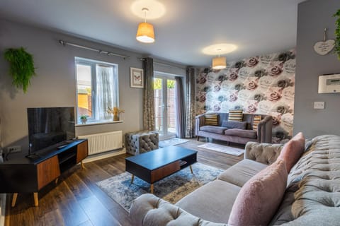 TV and multimedia, Living room, Seating area