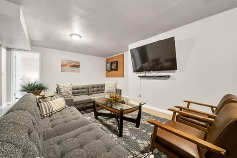 Modern Comfort Near Downtown CDA and Lake House in Coeur dAlene