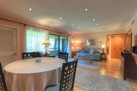 Perfect Condo Sleeps 8 Private Community Florida House in Palm Harbor