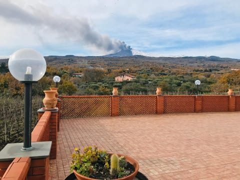 Day, Natural landscape, View (from property/room), Balcony/Terrace, Mountain view