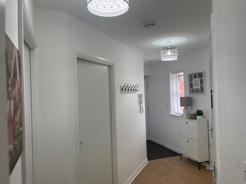 Two bedroom apartment with balcony North West central location Apartment in Widnes