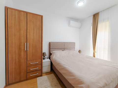 Modern City Apartment Budva3-Central Location,5 min to Beach Apartment in Montenegro