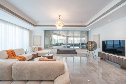 Living room, Swimming pool