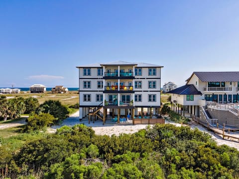 Black Tie Escape 8 bedrooms Waterfront Private Pool & Pier Sleeps 28 by Prickett Properties House in West Beach