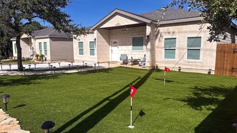 CanyonLake Extended Stay Family or Work Relocation House in Canyon Lake