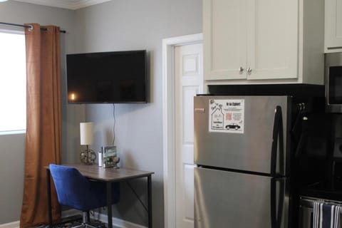 Little Rock - Downtown Comfort, Capital Manor Getaway Apartment in Little Rock