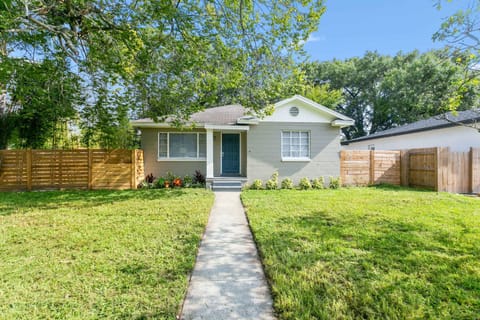 Downtown Escape - For 10 House in Tampa