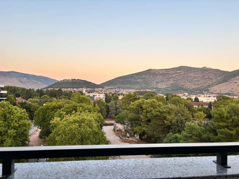 Nearby landmark, Day, Natural landscape, Bird's eye view, Mountain view