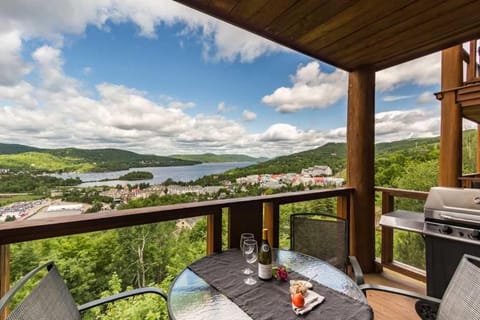 Balcony/Terrace, Lake view