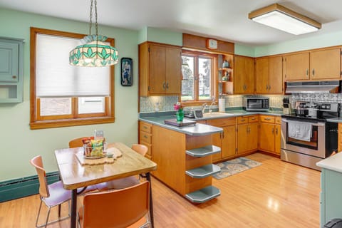 Less Than 1 Mi to Dtwn Tiffin Home with Outdoor Space! House in Ohio