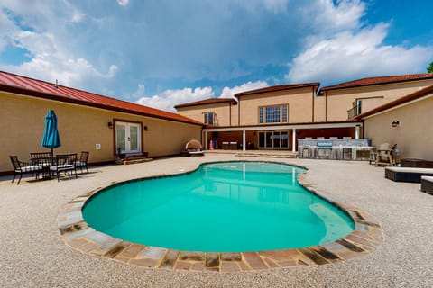 3 Ladies Estate House in Worcester County