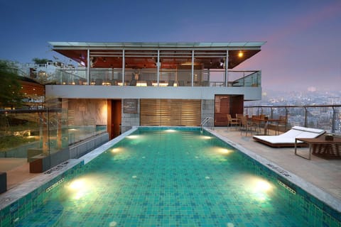 Swimming pool