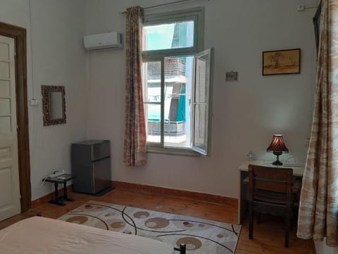 Courtyard Cottage Vacation rental in Athens