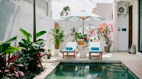 Garden, Pool view, sunbed