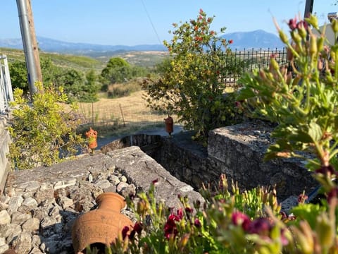Lithèa House House in Euboea