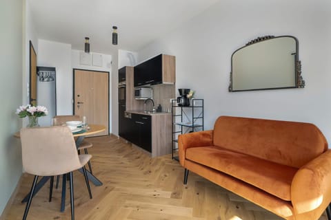 Kitchen or kitchenette, Living room