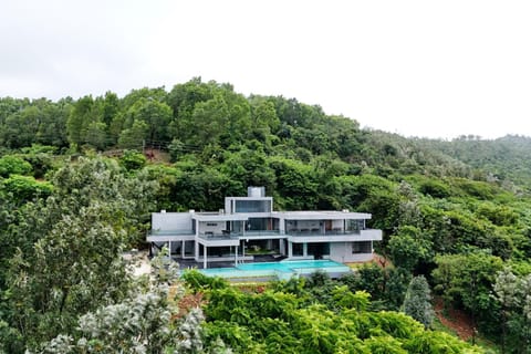 Property building, Mountain view