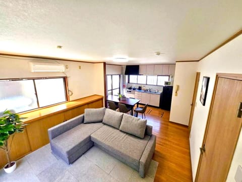 TV and multimedia, Kitchen or kitchenette, Living room, Seating area