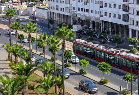 Day, People, Neighbourhood, City view, Street view, Location