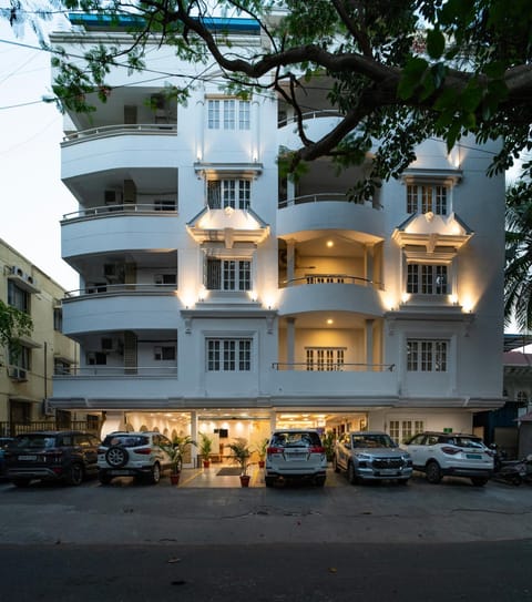 Property building, Location