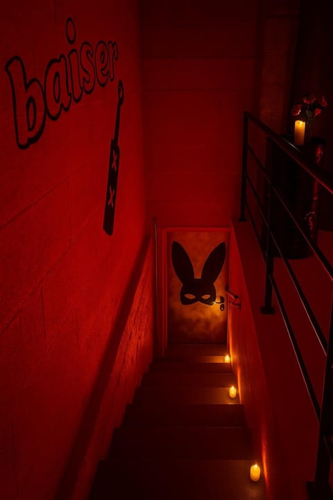 Le Baiser 1 le bunker réaménagé en plaisir interdit House in Le Havre