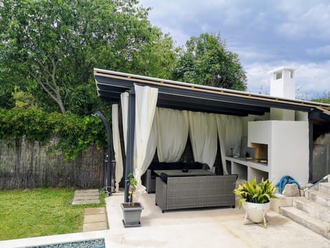 Luxury Apartment with Private Heated Pool Apartment in Šibenik