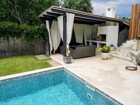 Luxury Apartment with Private Heated Pool Apartment in Šibenik