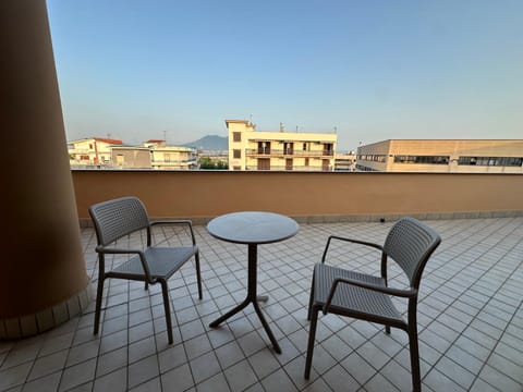 Property building, Balcony/Terrace, Balcony/Terrace, Fitness centre/facilities