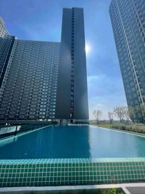 Pool view, Public Bath