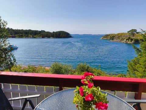 Natural landscape, Balcony/Terrace, Sea view