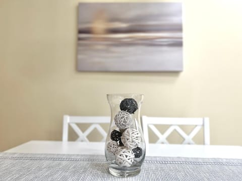 Decorative detail, Dining area