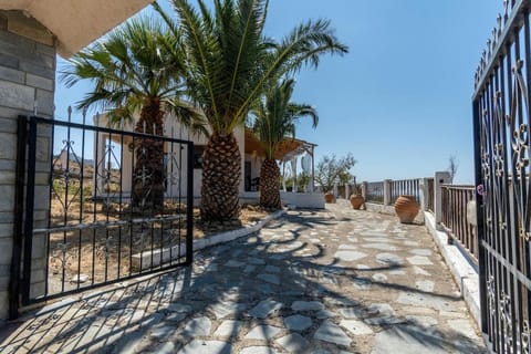 Kastelli retreat House in Evros, Greece