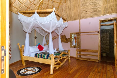 Photo of the whole room, Bedroom, bunk bed, wardrobe