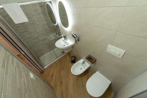 Shower, Toilet, Bathroom, bidet