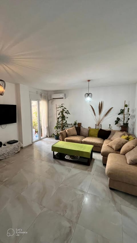 TV and multimedia, Living room, air conditioner