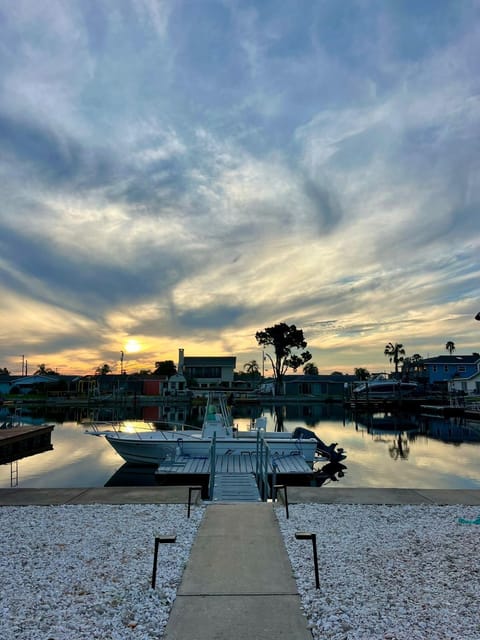 Natural landscape, Sunrise, Sunset, sunbed
