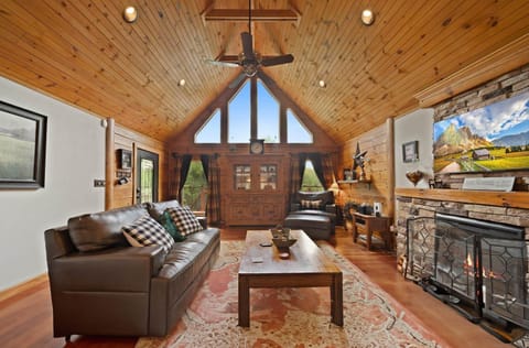 Little Heaven House in Sugar Mountain