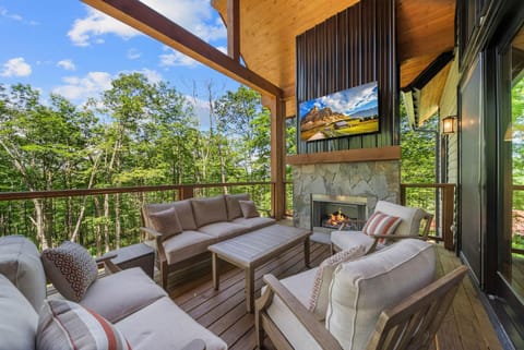 La Dolce Vita at Eagles Nest House in Beech Mountain