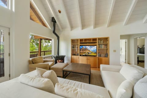 Banner Elk Valley Overlook House in Banner Elk