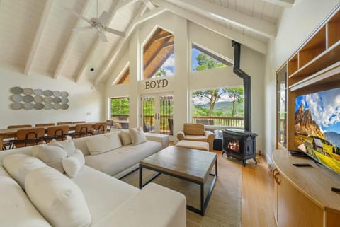 Banner Elk Valley Overlook House in Banner Elk