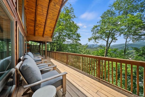 Banner Elk Valley Overlook House in Banner Elk