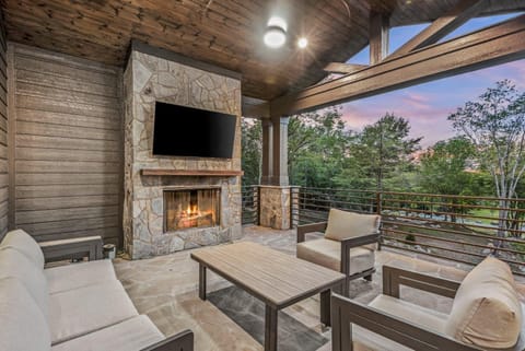 The Dark Knight at Eagles Nest House in Beech Mountain