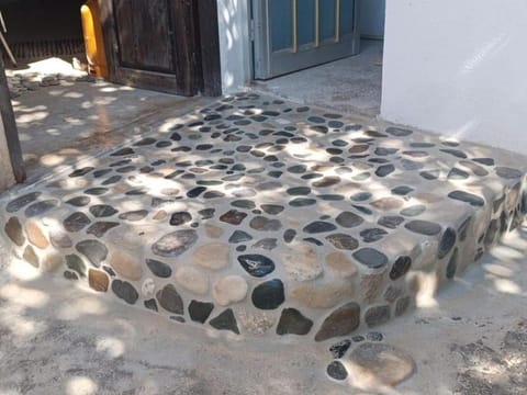 DC Family Home & Garden - Traditional village house House in Peyia