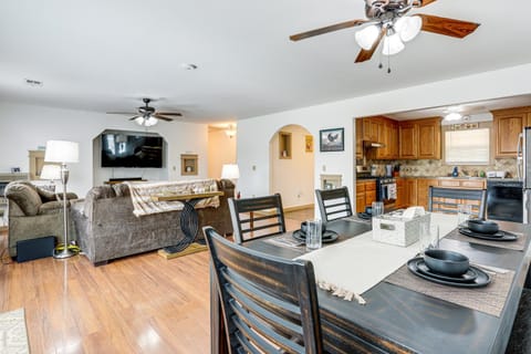 Relaxing Outdoor Spaces Quiet Wooded Gem in Hardy House in Current River