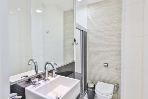 Luxurious Copacabana - 5 mins away to the beach! Apartment in Rio de Janeiro