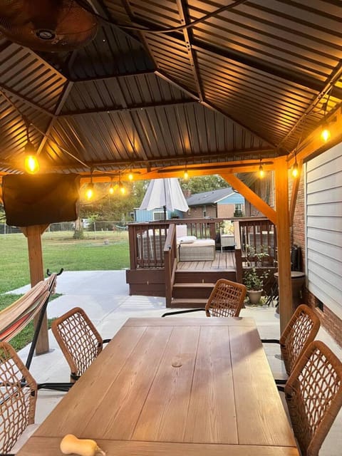 Property building, Patio, Seating area