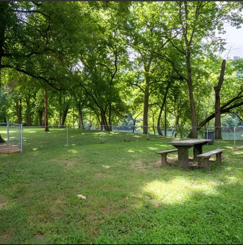 Royale Retreat Apartment hotel in Branson