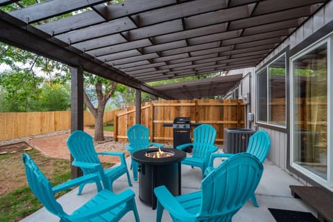 Champion Estate Epic Game Room Fire Pits & Views Apartment in Colorado Springs