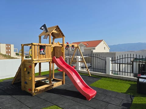 Family apartments Grguric Apartment in Zadar County